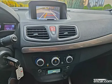 Renault SM3