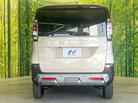 Mitsubishi Delica Mini
