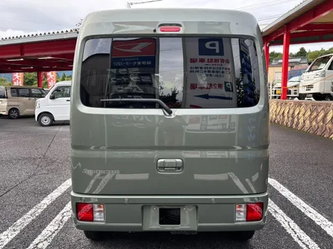 Mitsubishi Minicab Van