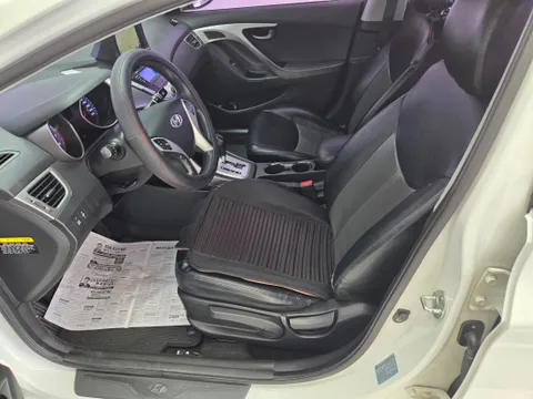Hyundai Elantra (Avante)