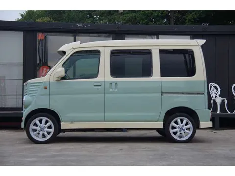 Daihatsu Atrai Wagon