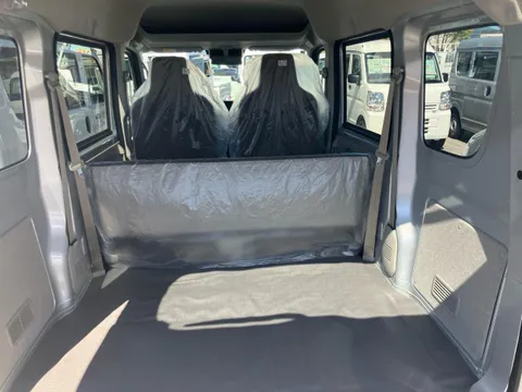 Mitsubishi Minicab Van