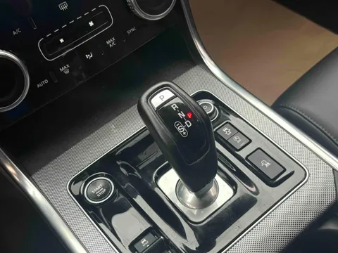 Jaguar XEL