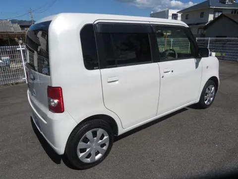 Toyota Pixis Space