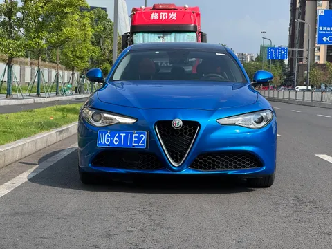 Alfa Romeo Giulia