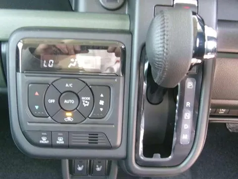 Suzuki Spacia Gear