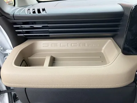 Mitsubishi Delica Mini