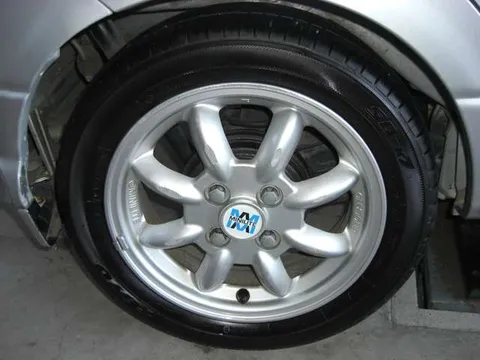 Daihatsu Mira Gino