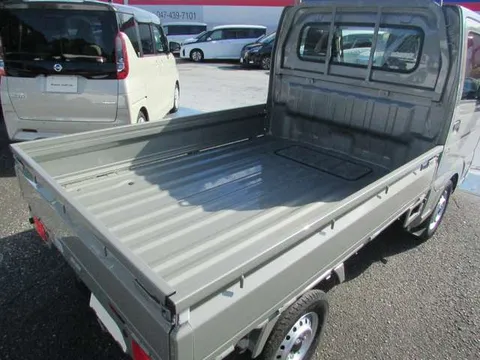 Nissan Clipper Truck