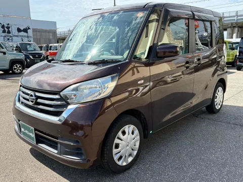 Nissan Dayz Roox