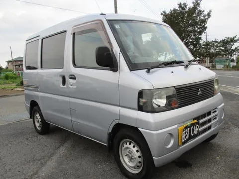 Mitsubishi Minicab Van
