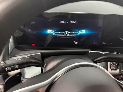 Mercedes-Benz Mercedes-Benz GLB