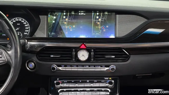 Genesis G90 (EQ900)