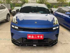 Lynk & Co 06