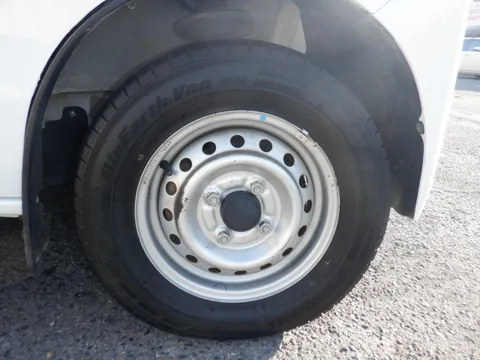Mitsubishi Minicab Van