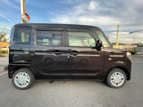 Suzuki Spacia
