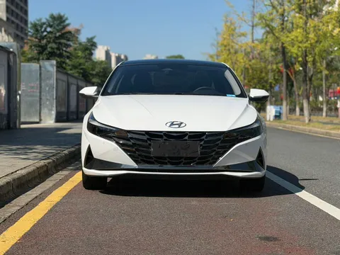 Hyundai Elantra (Avante)