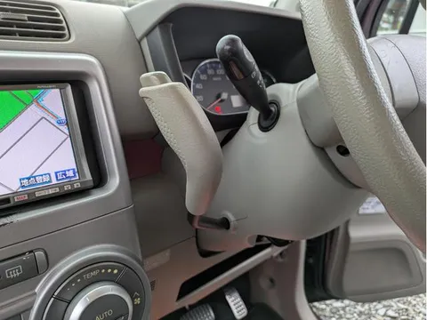 Daihatsu Move Conte