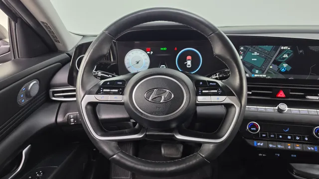 Hyundai Elantra (Avante)