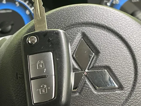 Mitsubishi eK X