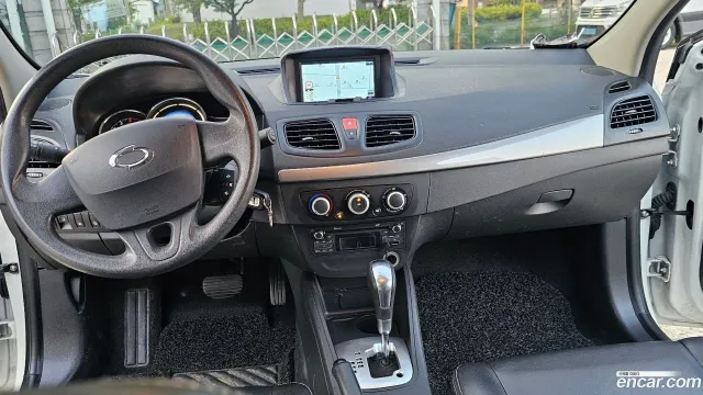 Renault SM3