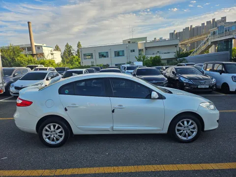 Renault SM3
