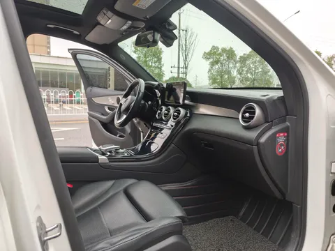 Mercedes-Benz Mercedes-Benz GLC