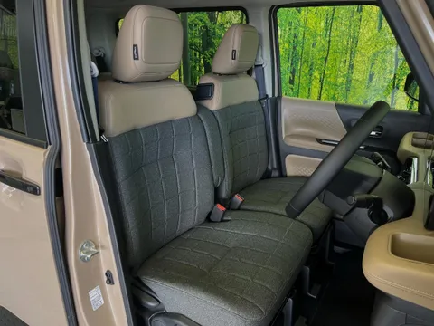Mitsubishi Delica Mini
