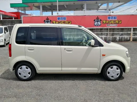 Nissan Otti