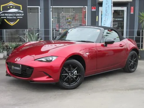 Mazda MX-5 (Roadster)