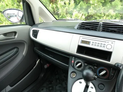 Subaru R2