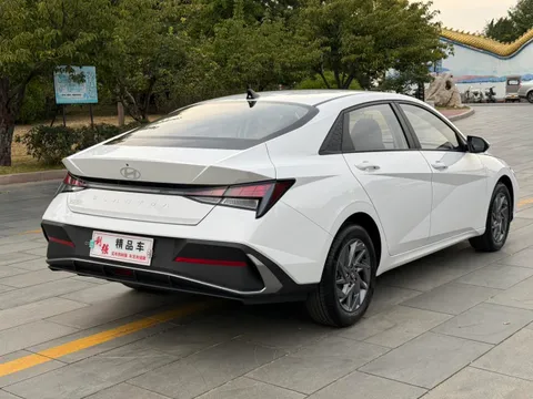Hyundai Elantra (Avante)