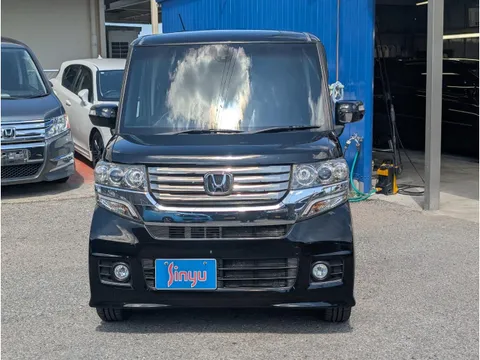 Honda N-BOX Custom