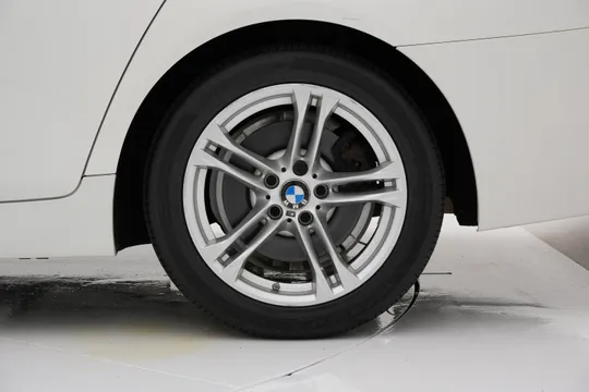 BMW BMW