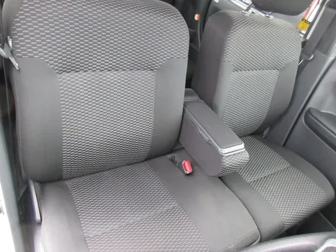 Toyota Pixis Mega