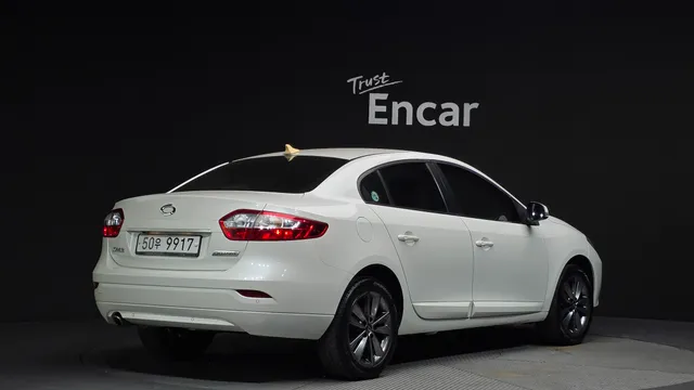 Renault SM3