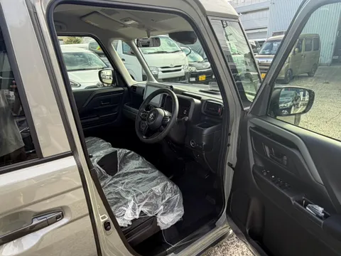 Suzuki Spacia Gear