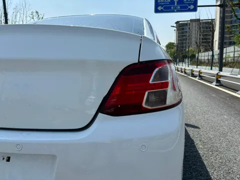 Peugeot 301