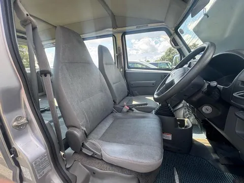 Mitsubishi Minicab Van