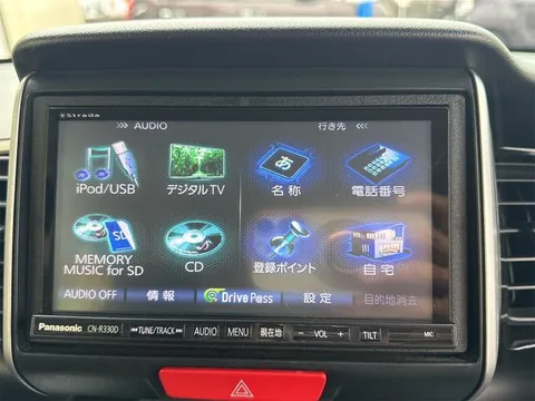 Honda N-BOX Custom