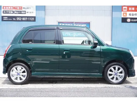 Daihatsu Mira Gino
