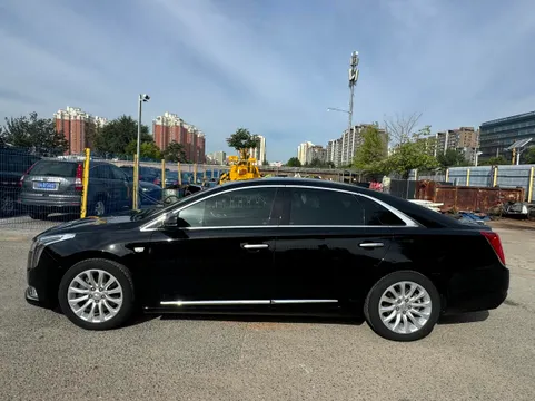 Cadillac XTS