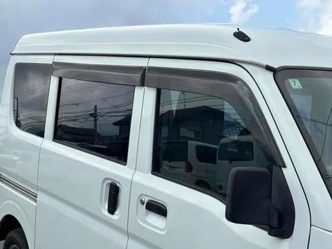 Mitsubishi Minicab Van