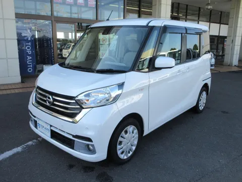 Nissan Dayz Roox