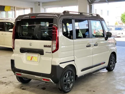 Suzuki Spacia Gear