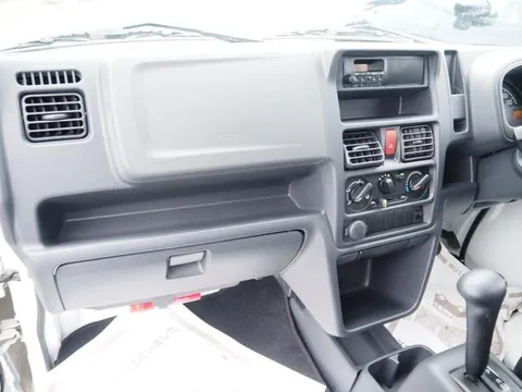 Nissan Clipper Truck