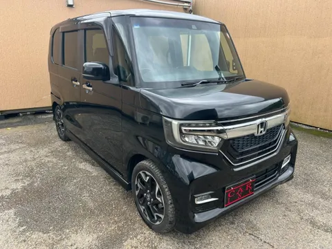 Honda N-BOX Custom