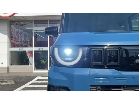 Mitsubishi Delica Mini