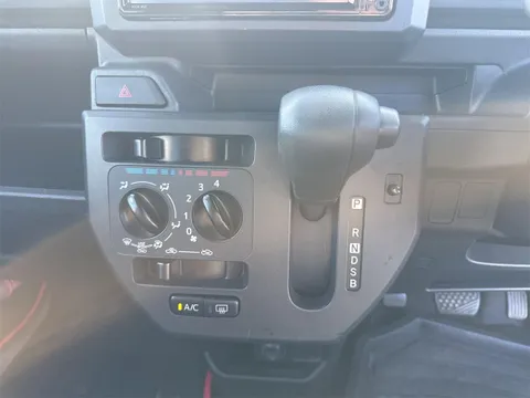 Toyota Pixis Mega