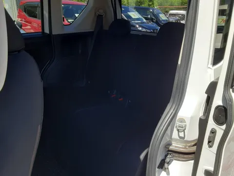 Mitsubishi eK X Space
